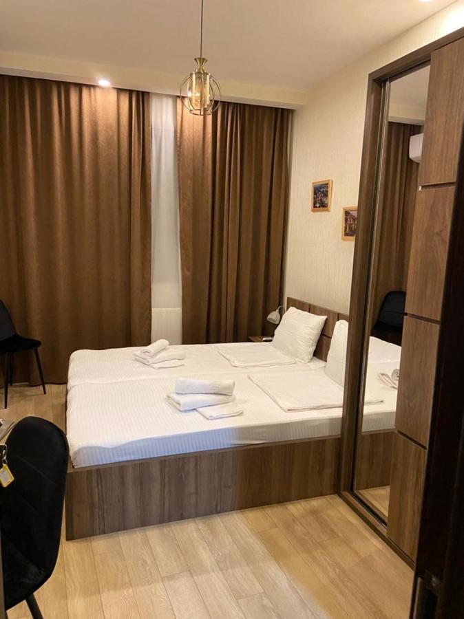Vincent Hotel Tbilisi Buitenkant foto