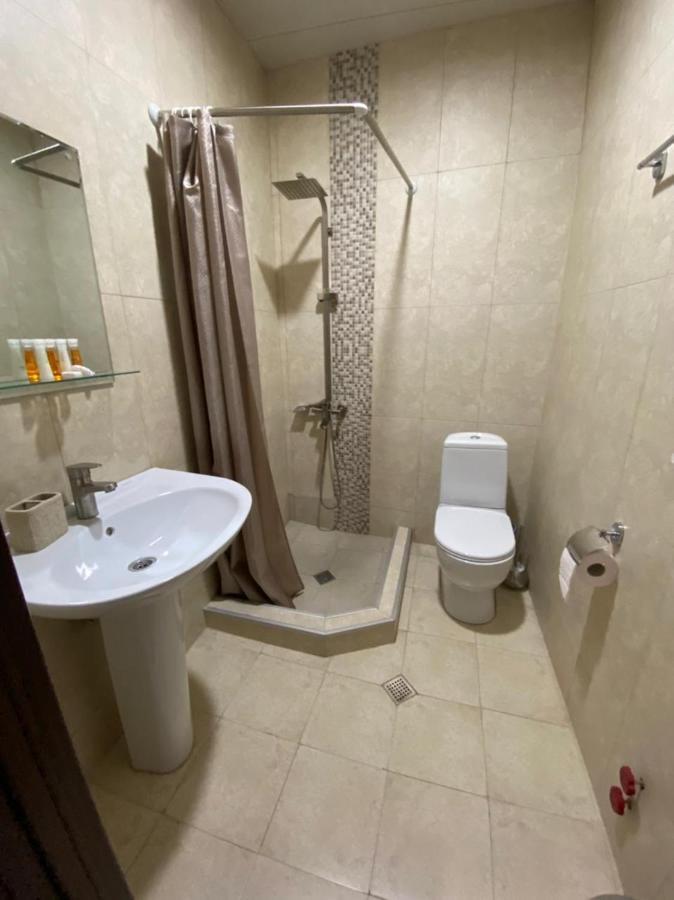 Vincent Hotel Tbilisi Buitenkant foto