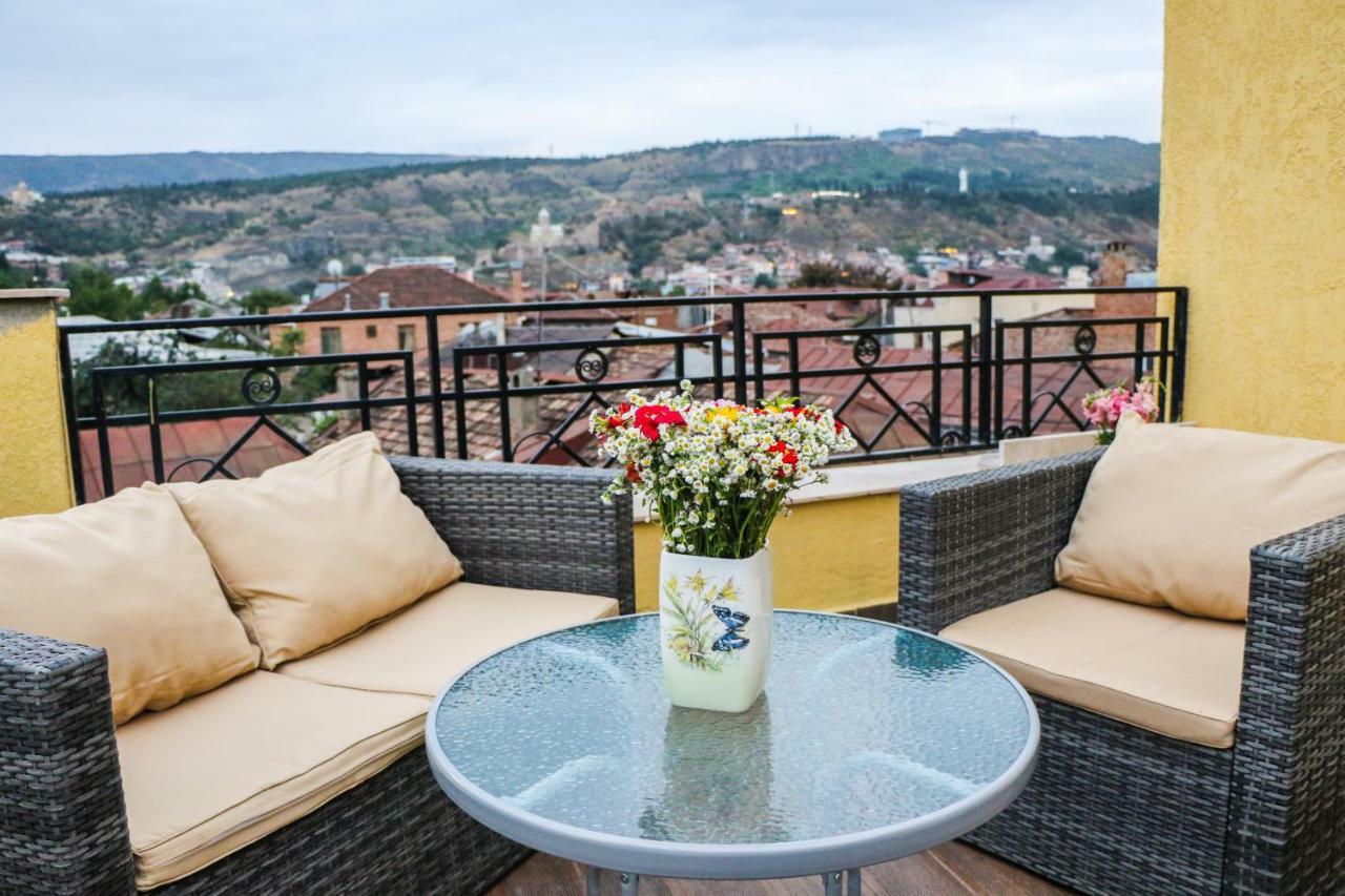 Vincent Hotel Tbilisi Buitenkant foto